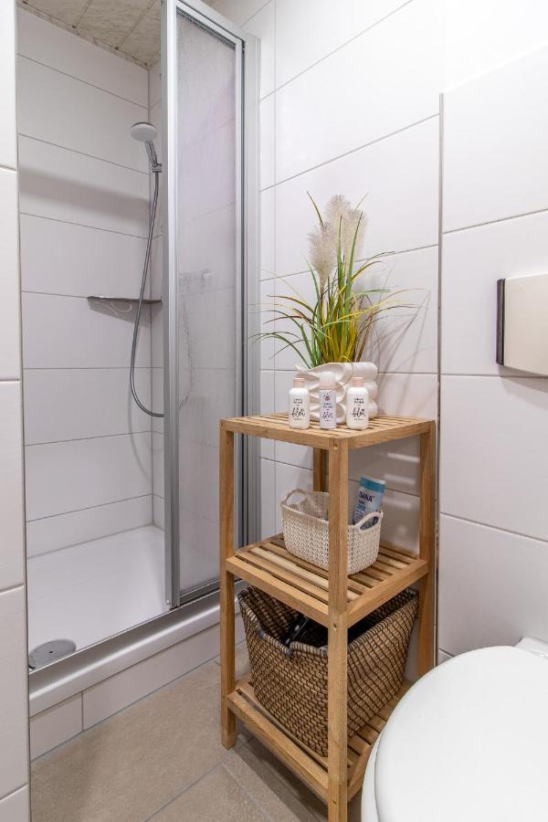 Modernes Apartment Im Gruenen I Balkon I Wlan I Stellplatz ชวาร์เซนเบิร์ก ภายนอก รูปภาพ